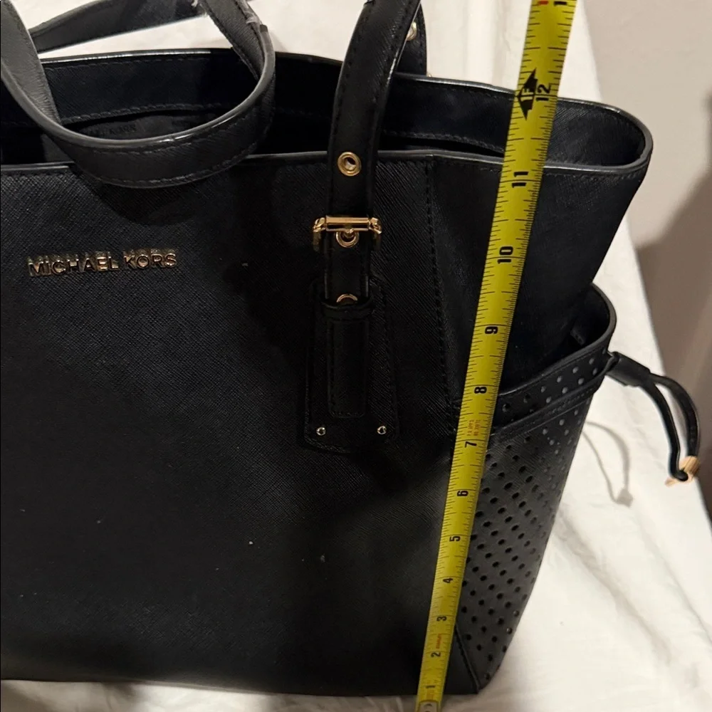 Michael Kors Elegant Black Tote with Gold Details - Picture 13 of 14